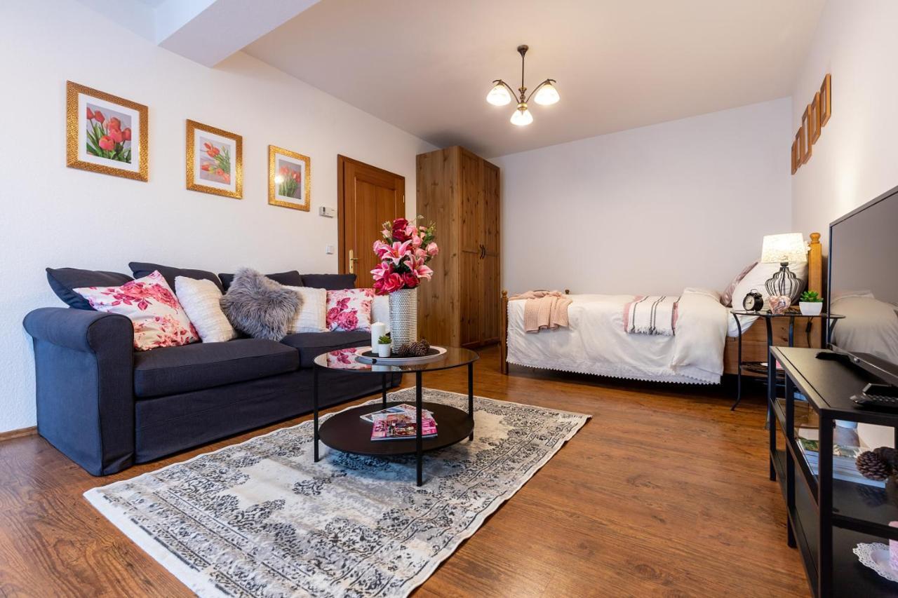 Apartament Apartman Dream V Mikulove - Jine Ubytovani Lednice Zewnętrze zdjęcie