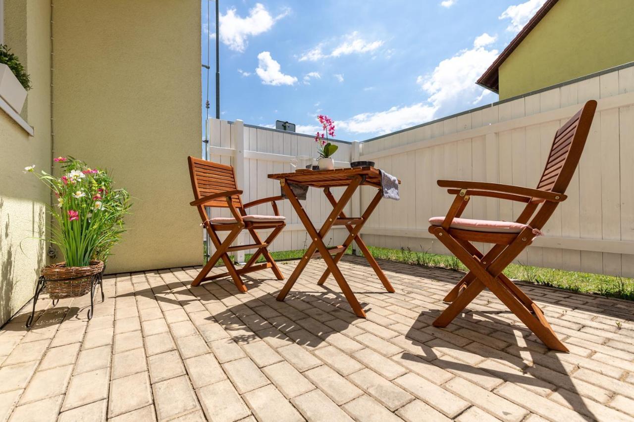 Apartament Apartman Dream V Mikulove - Jine Ubytovani Lednice Zewnętrze zdjęcie