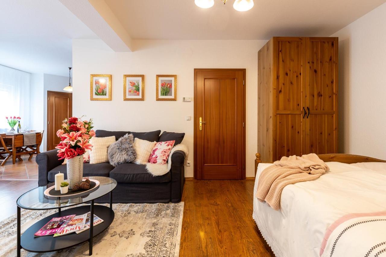 Apartament Apartman Dream V Mikulove - Jine Ubytovani Lednice Zewnętrze zdjęcie